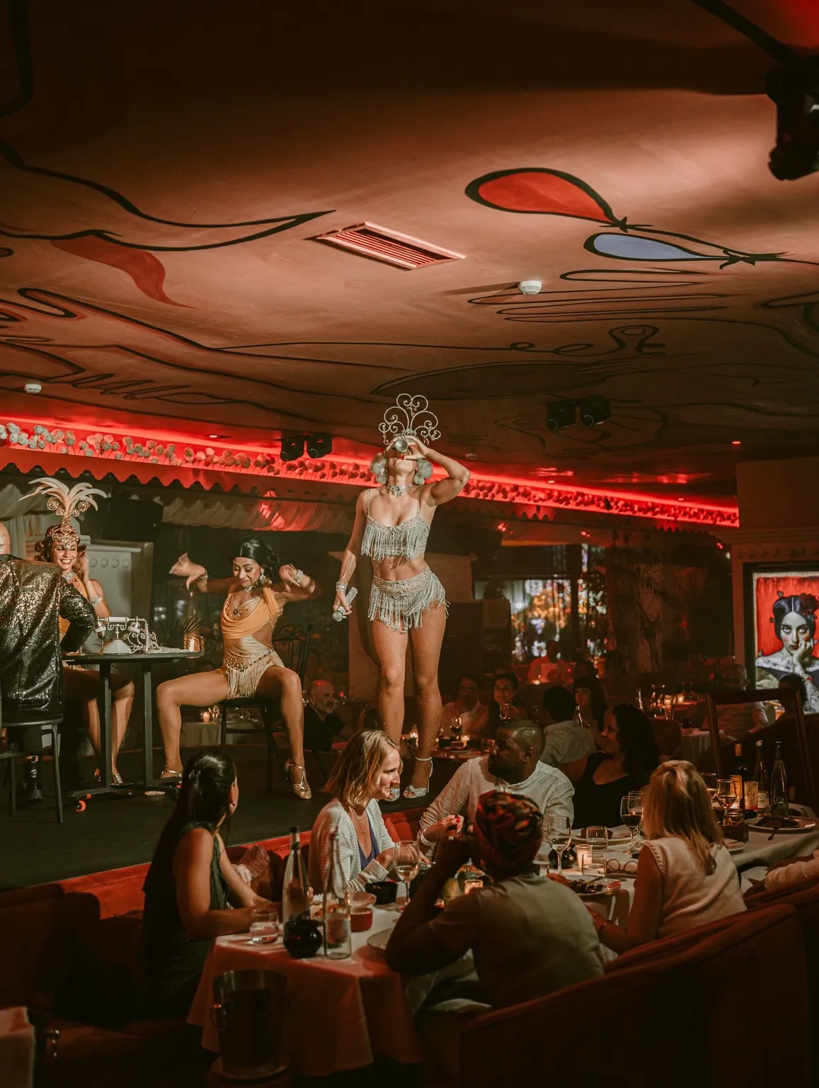 The cabaret troupe performing at Coup de Foudre Agadir
