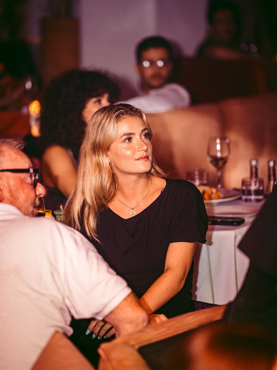 A guest at her table at Coup de Foudre Agadir